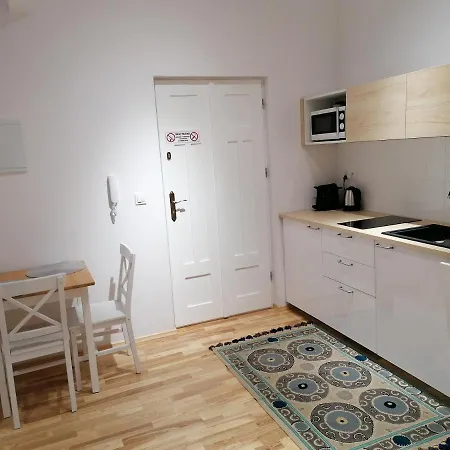 Juwel 14 * 克拉科夫